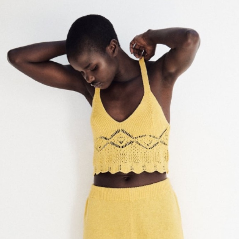 Zara scalloped crop top size small
